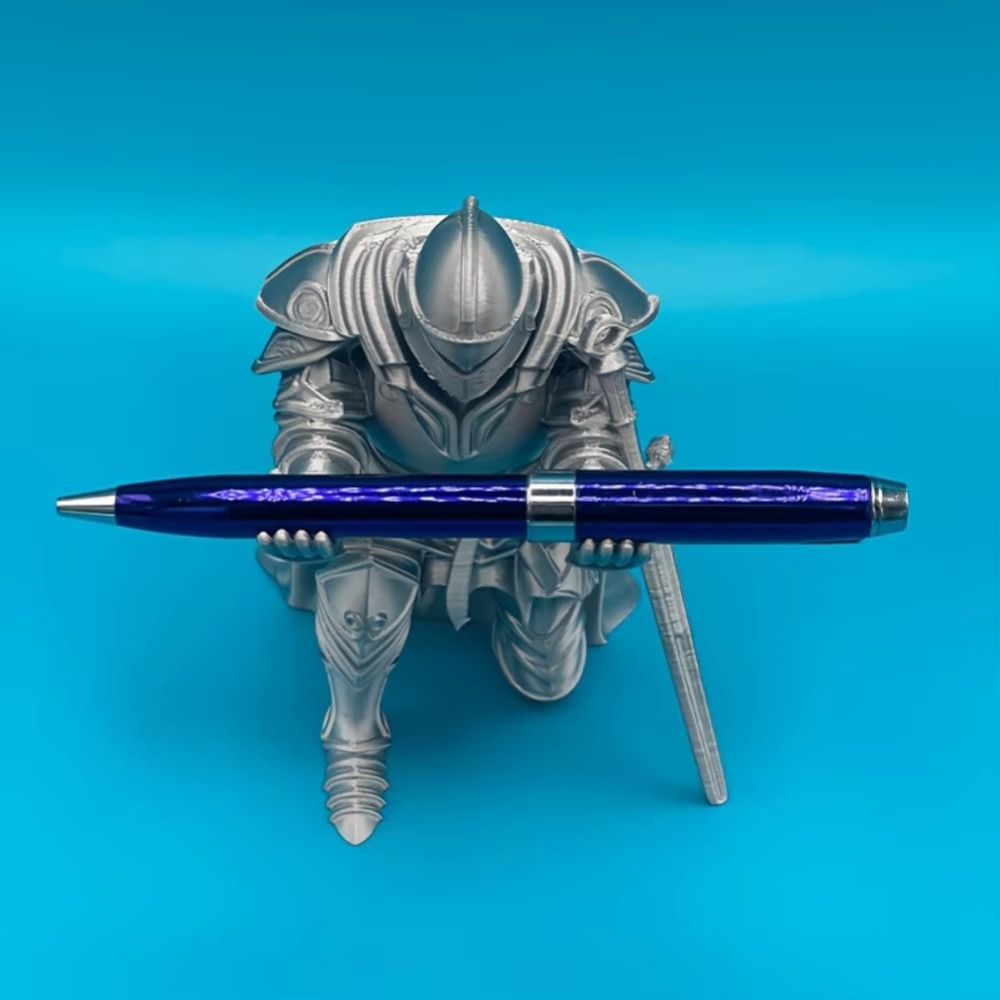 3D Printing Holder - Divertido Portaplumas de Caballero Arrodillado, Creativo
